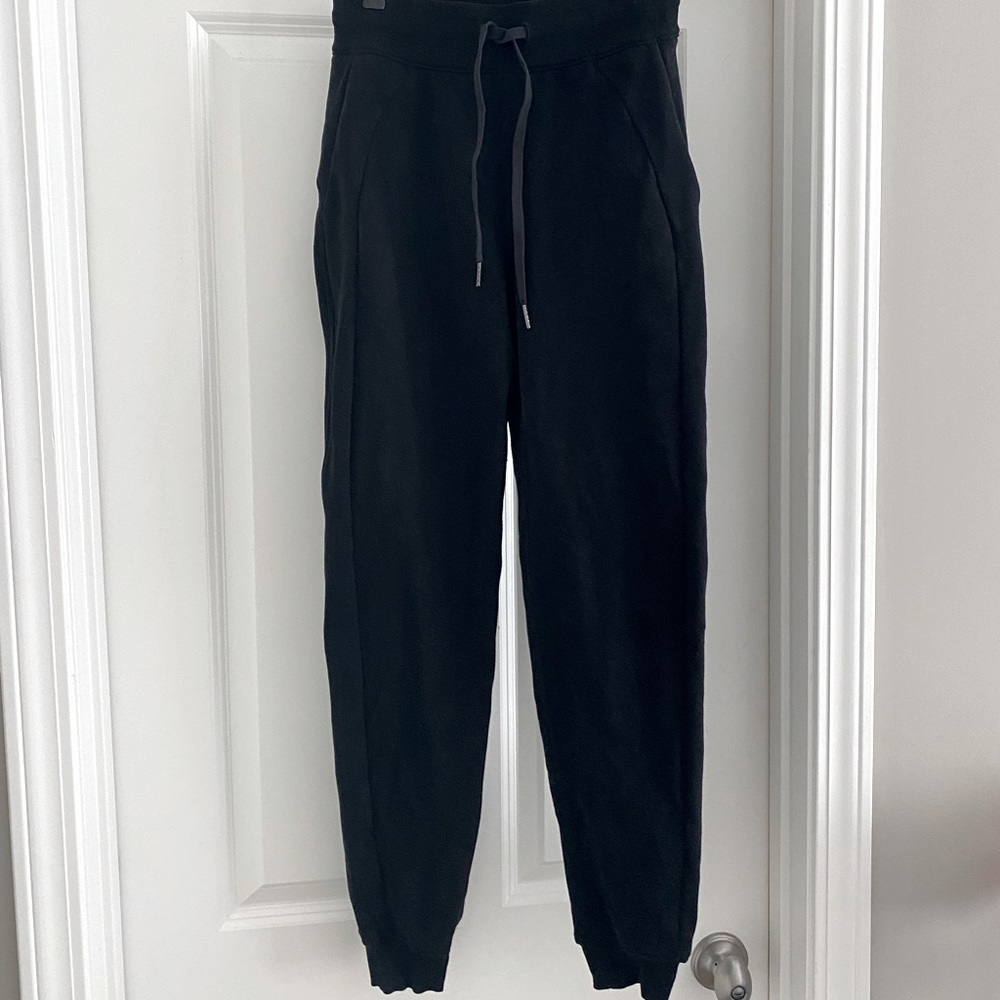 Lululemon joggers